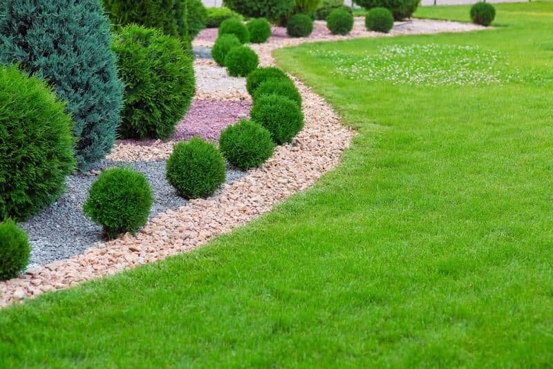 15 Backyard Landscaping Ideas That Will Make You Want To Live Outside